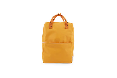 Backpacks & Lunchboxes